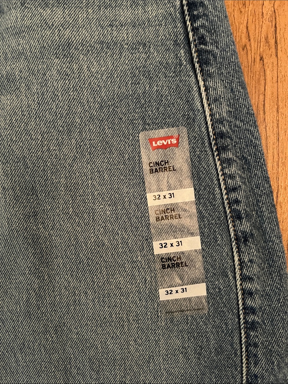 NWT Levi’s Cinch Barrel Jeans - Picture 8 of 16